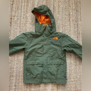 North face jacket- boys size small